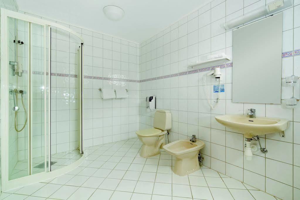 Comfort Hotel Финнснес Экстерьер фото